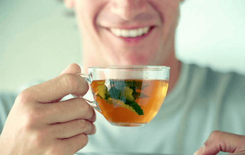 Té de herbas para aumentar a potencia