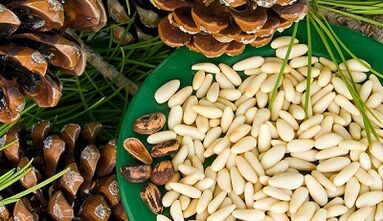 Nuts de cedro para mellorar a potencia